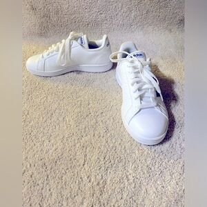 Grand Court Adidas Women’s Size 6.5 BRAND NEW